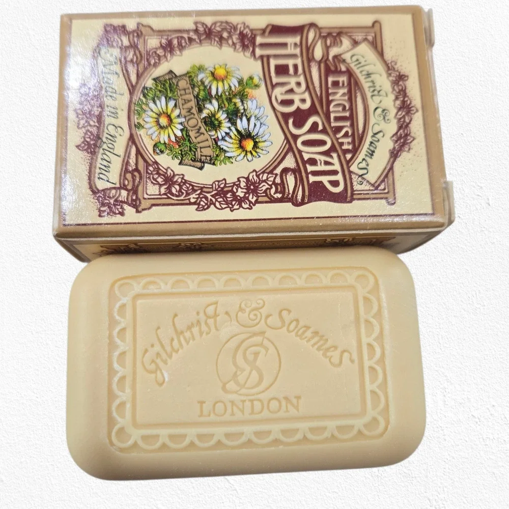 Lot of 6 Vintage Hotel & Luxury Soaps Roger & Gallet Caswell Massey Canterbury